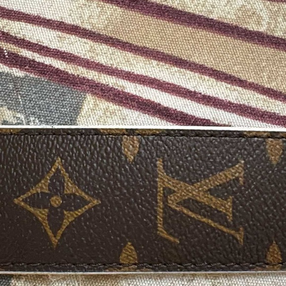 Louis Vuitton Brown Monogram Strap with Red Interior - Picture 9 of 14